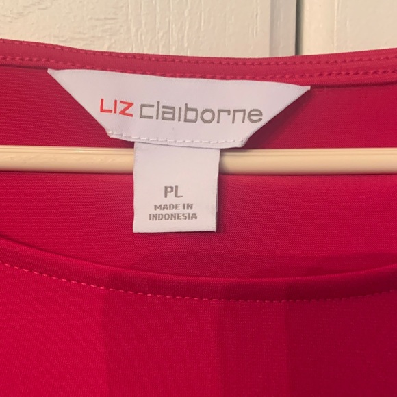 Liz Claiborne Short Sleeve Top in Bold Red - Picture 2 of 3